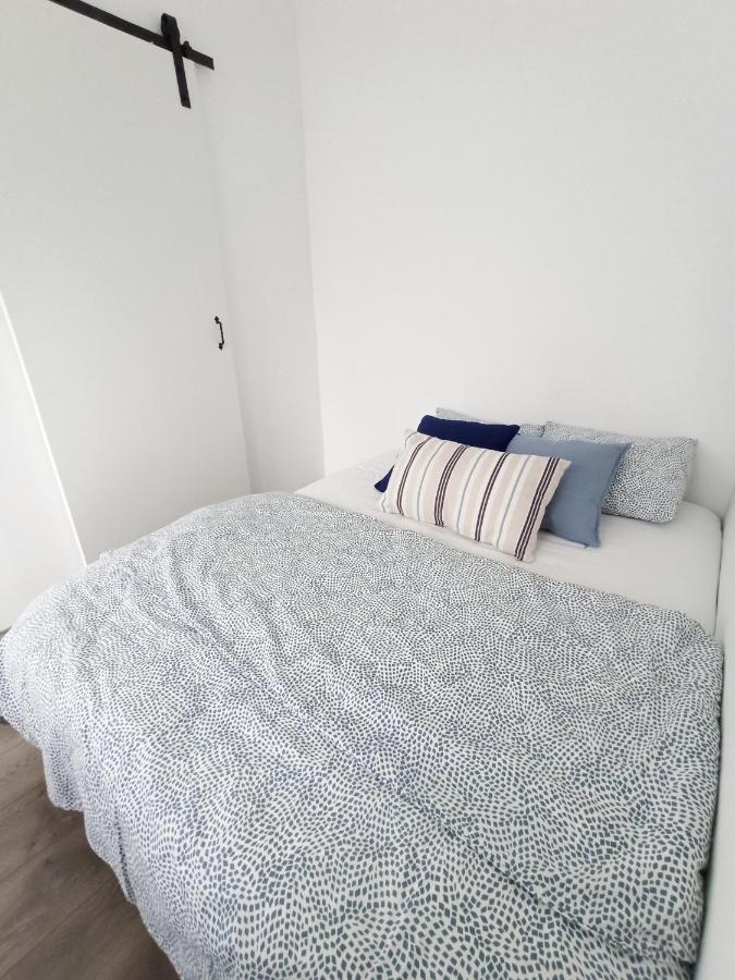 Feel Danube Apartment Σεμλίνο Εξωτερικό φωτογραφία